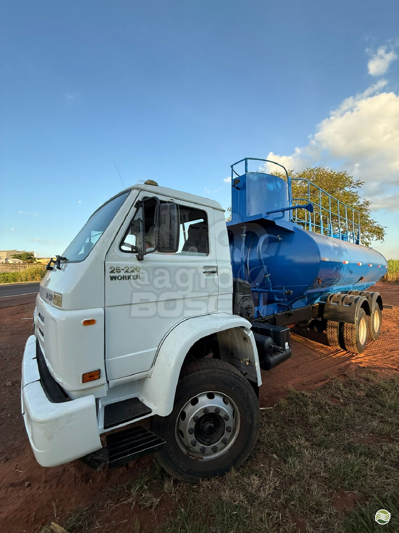 CAMINHAO VOLKSWAGEN VW 26220 Tanque Pipa Truck 6x4 AgroBoschi SAO JORGE DO IVAI PARANÁ PR